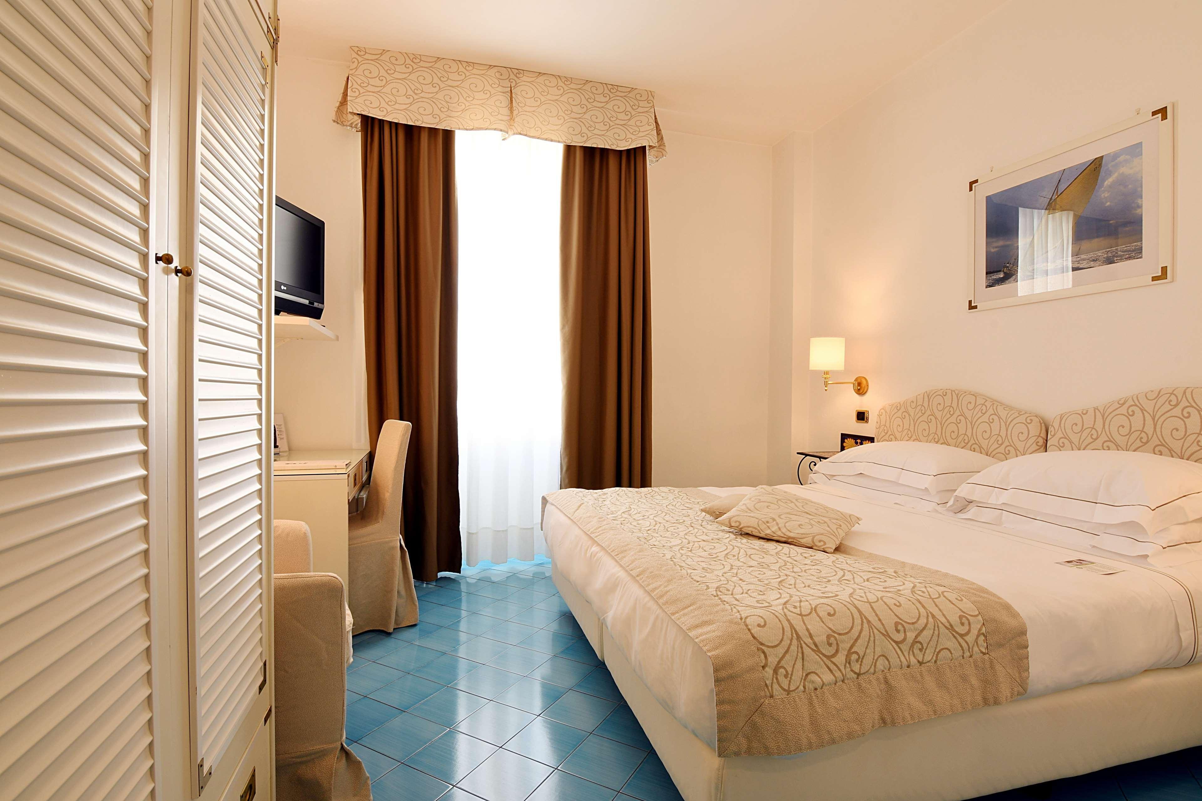 Best Western Hotel Acqua Novella Spotorno Exterior photo