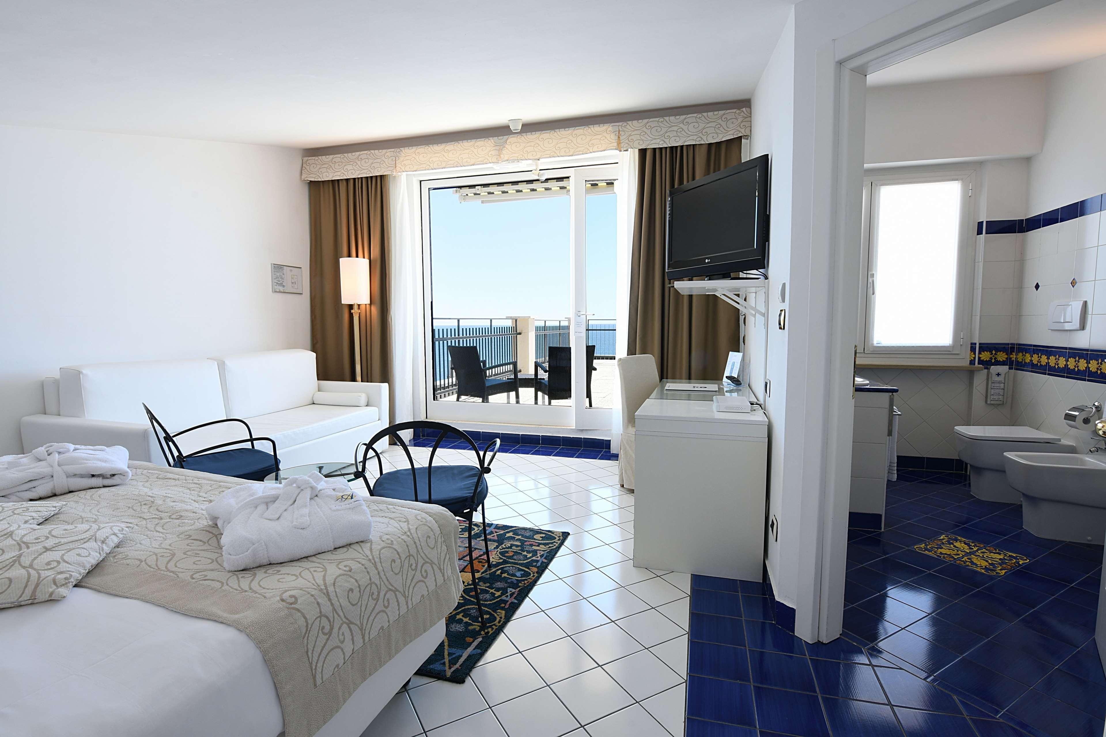 Best Western Hotel Acqua Novella Spotorno Exterior photo