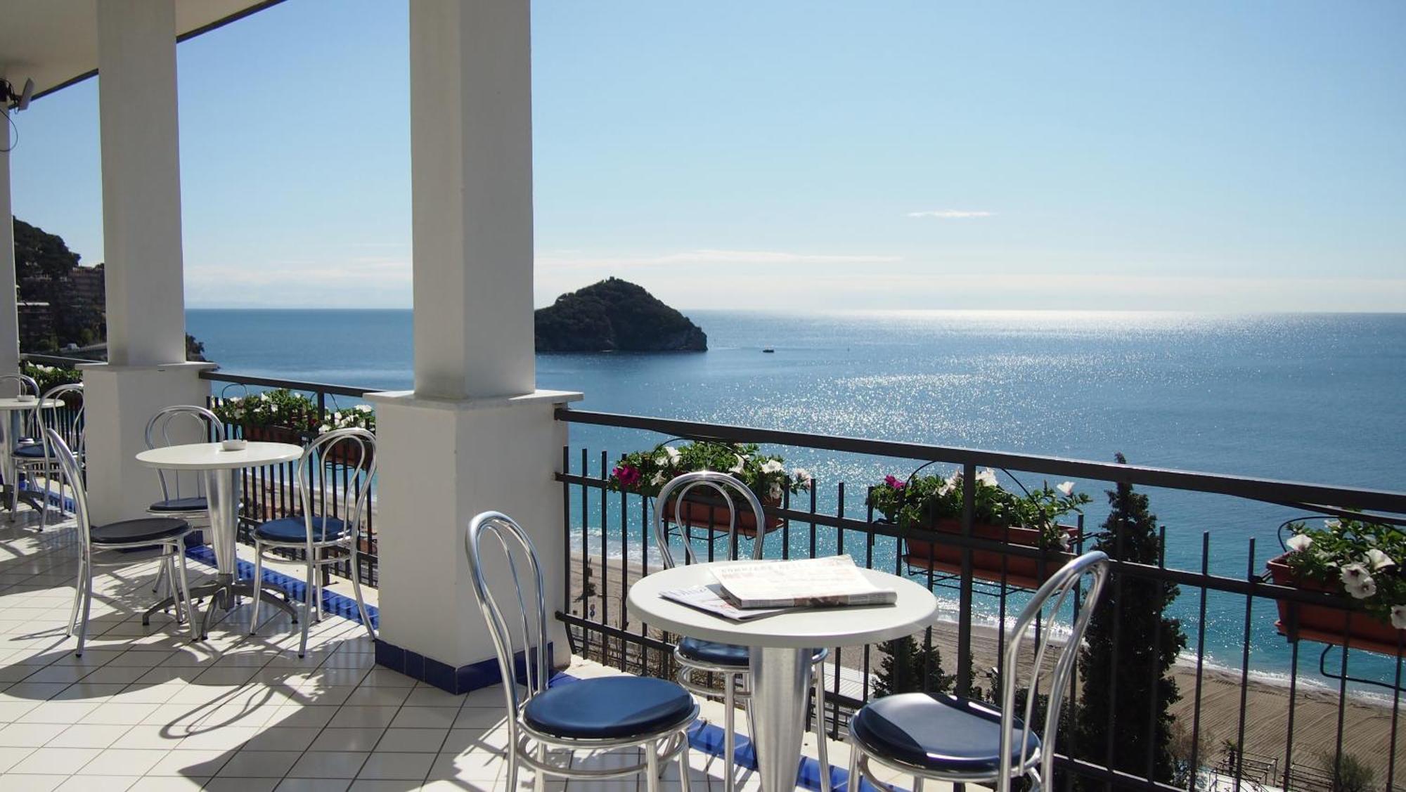 Best Western Hotel Acqua Novella Spotorno Exterior photo