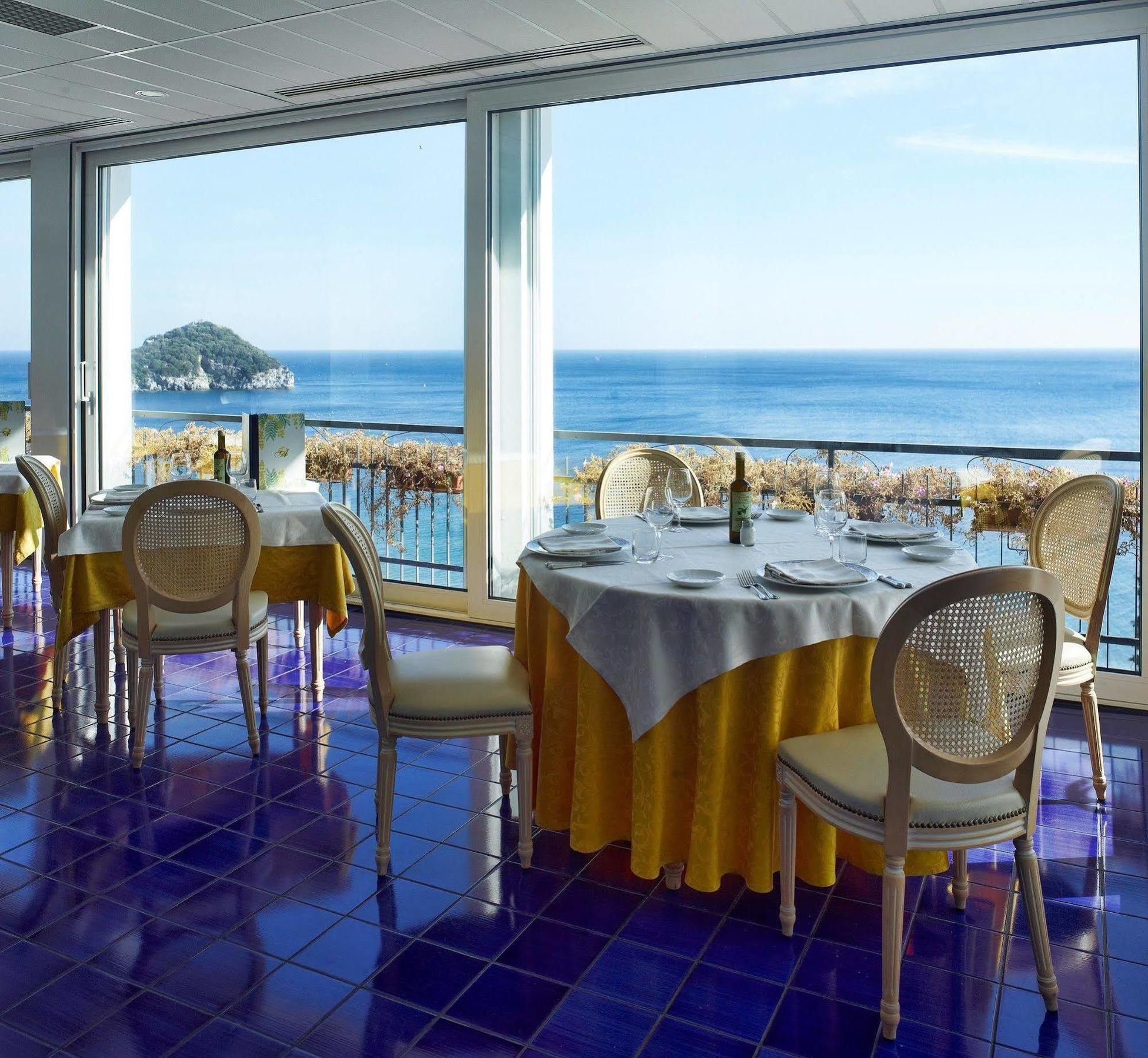 Best Western Hotel Acqua Novella Spotorno Exterior photo