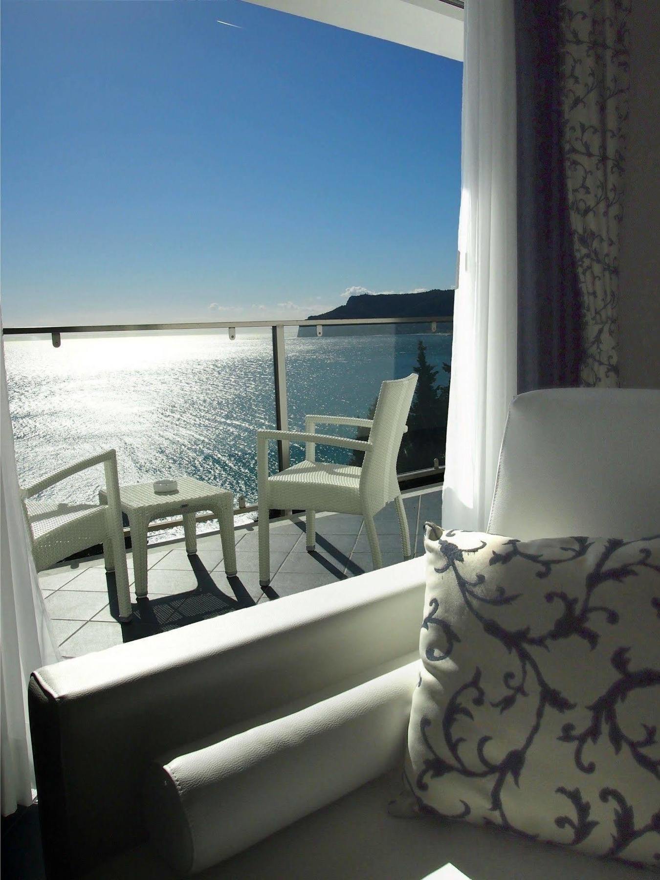 Best Western Hotel Acqua Novella Spotorno Exterior photo